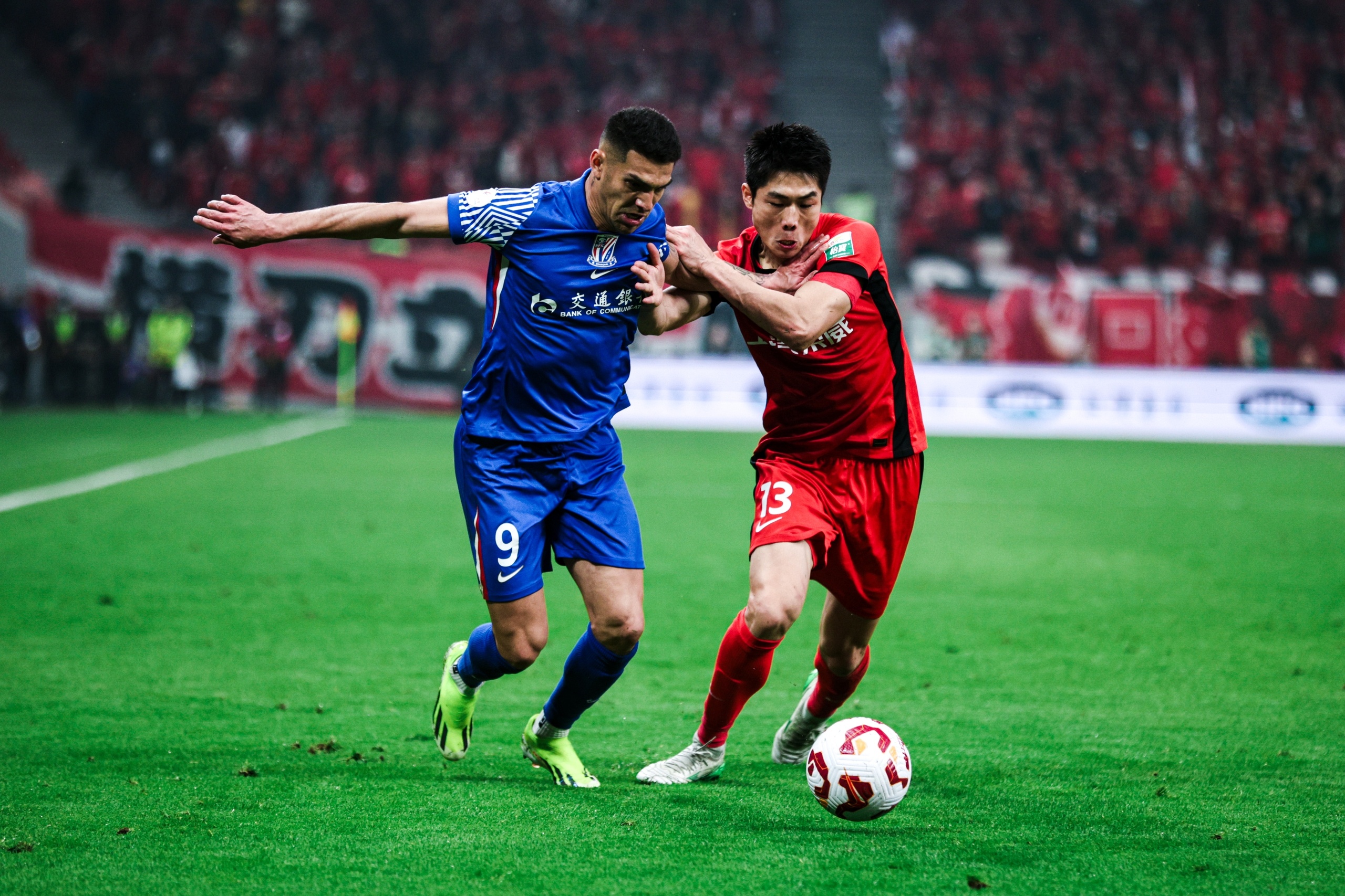 英雄联盟竞猜-包含足总杯倒计时，上海申花赛前复出首秀，细节引发关注，态度坚定，年轻球员得到机会的词条