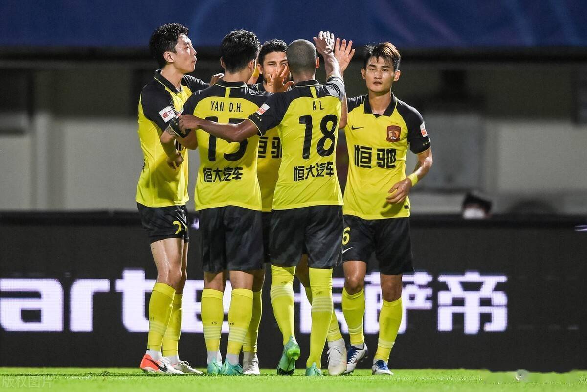 英雄联盟S15全球赛-国际比赛日英超焦点战，广州队扳平良机，目标明确，轮换策略成焦点的简单介绍